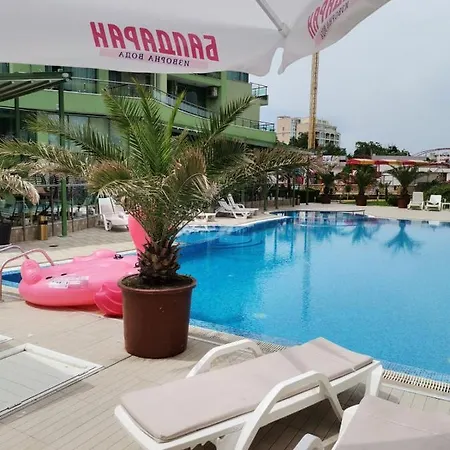 Albena Апартаменты *